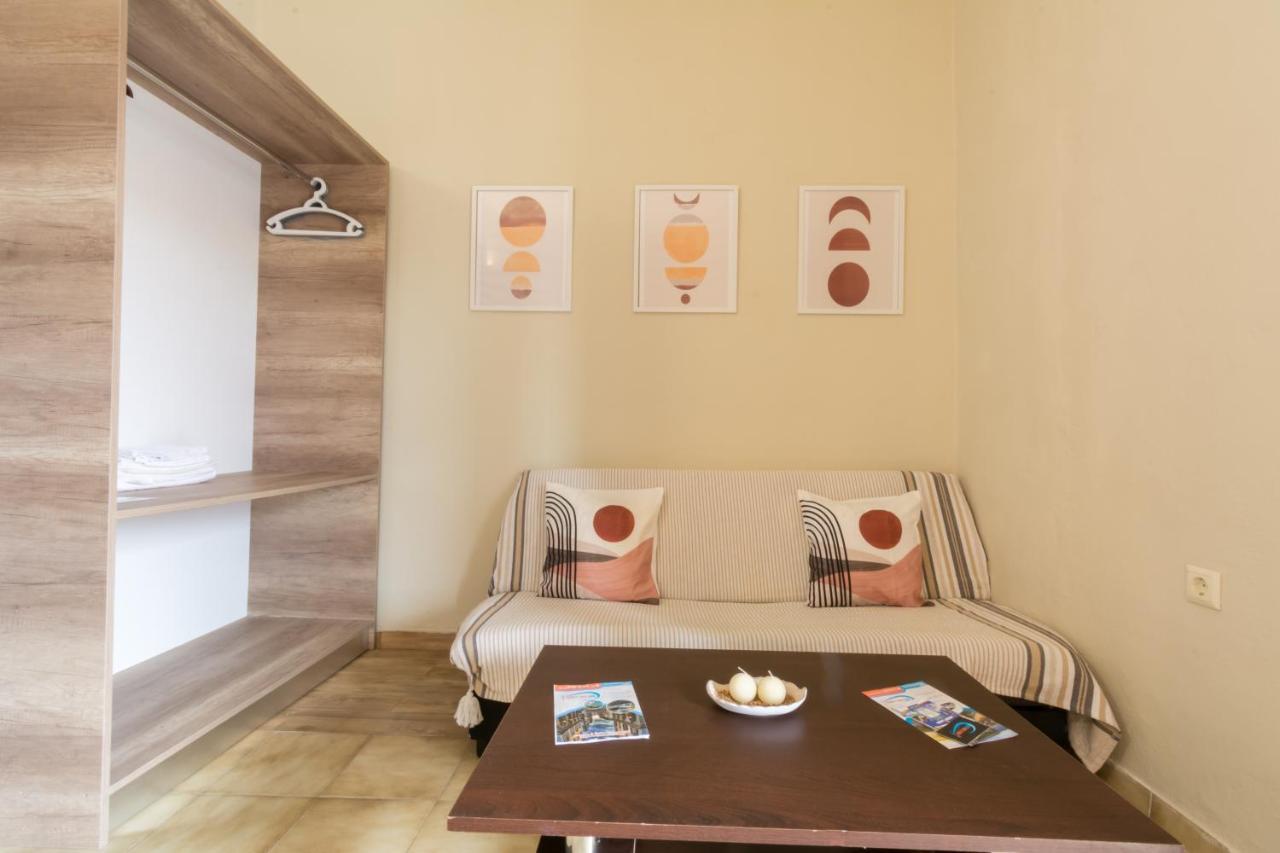 Naos Studios - Private Apartment กาวอส ภายนอก รูปภาพ